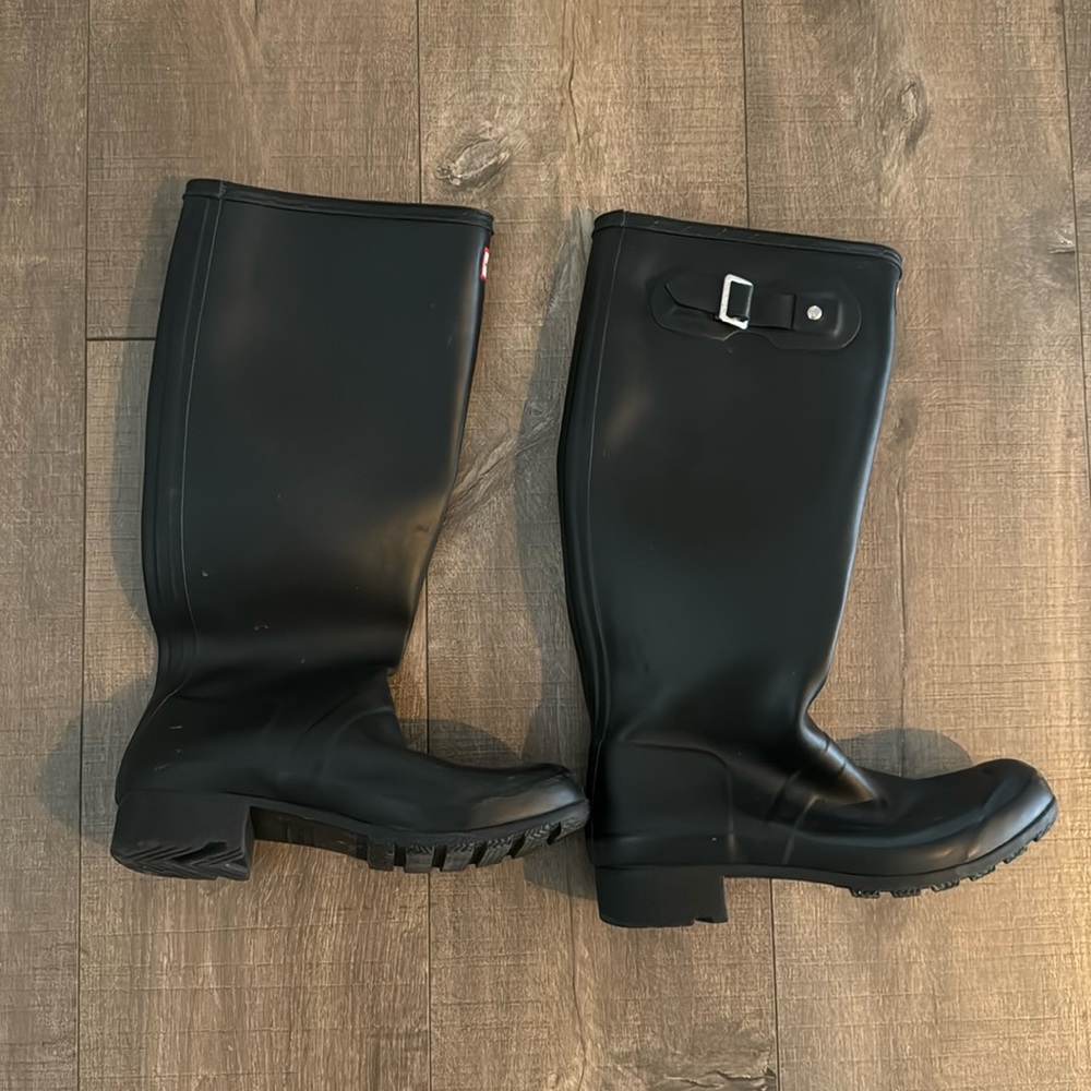 Hunter Women's Original Tall Rain Boots 6